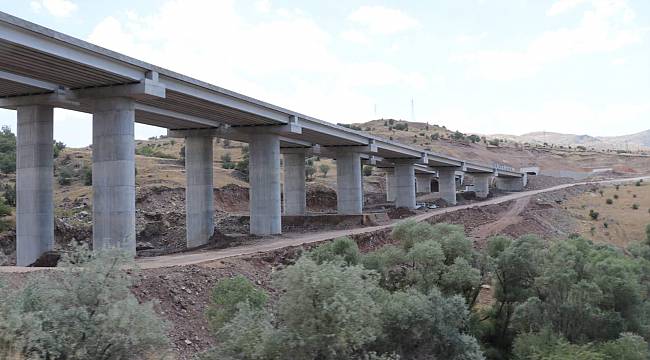 Çalık,Malatya,Sivas Yolunda 5 Köprü 7 Tünel Yapıldı