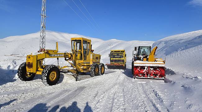 Malatya'da,Kardan Dolayı Kapanan Yollar Açılıyor