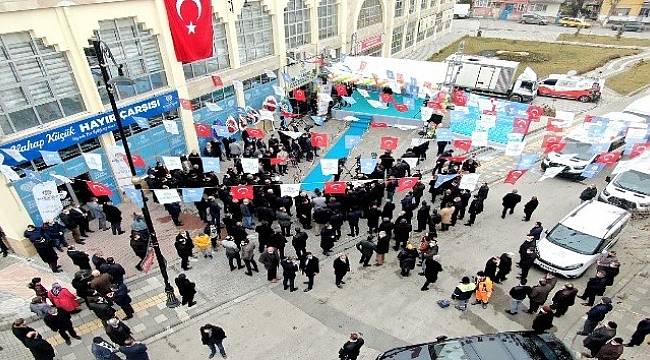 Vahap Küçük,Hayır Çarşısı Açıldı