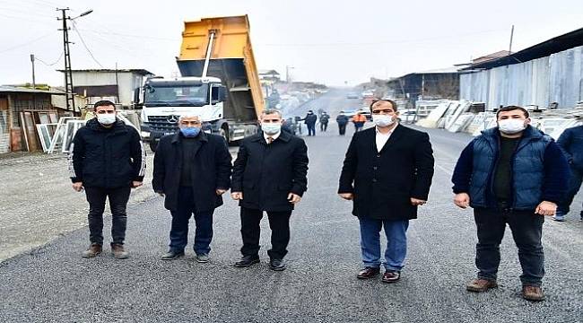 Yeşilyurt’ta Yollar Konforlu Hale Getiriliyor