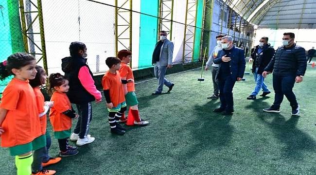 Yeşilyurt Futbol Okulunda Geleceğin Yıldızları Yetişiyor