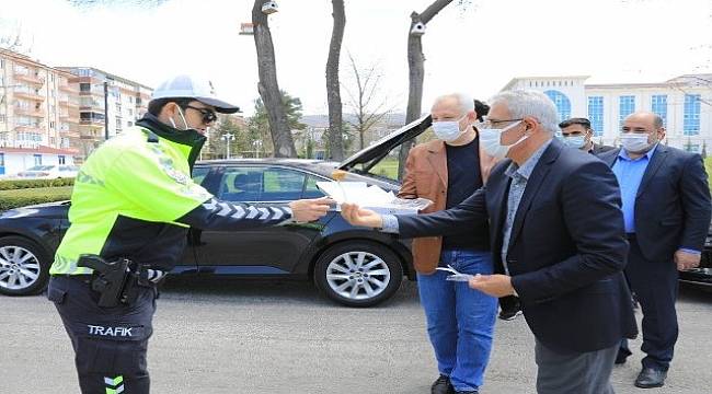 Başkan Güder'den,Polis Uygulama Noktasına Süpriz Ziyaret 