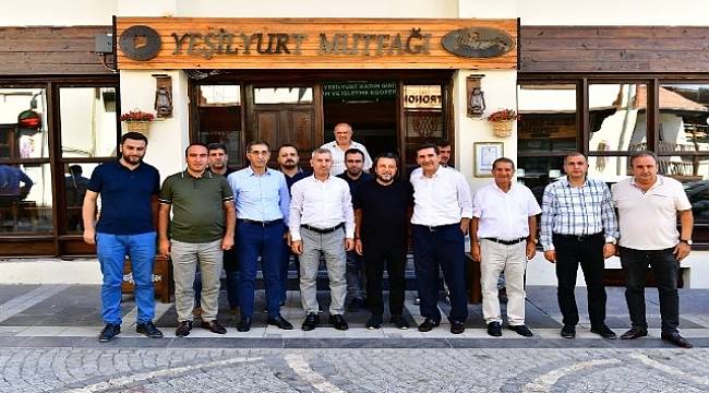 Malatya Ve Yeşilyurt'ta Yöresel Tatlara Yoğun İlgi 