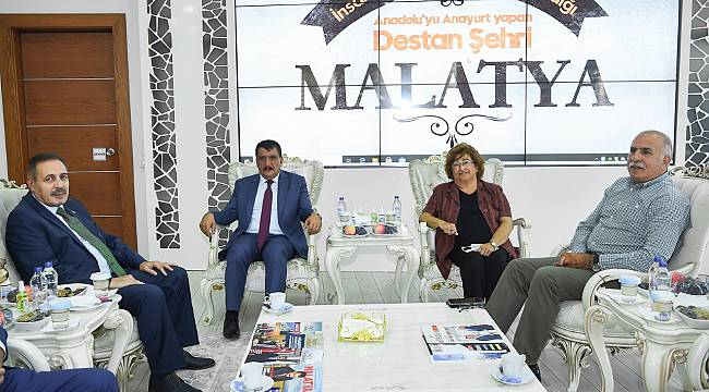 Güldal Akşit'ten Başkan Gürkan'a Ziyaret