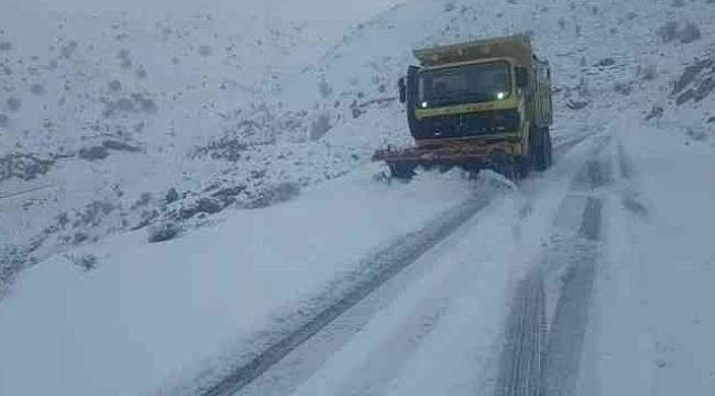 Malatya'da Karla Mücadele Çalışmaları Devam Ediyor