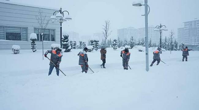 Malatya'da Okullar Bir Gün Daha Tatil Edildi