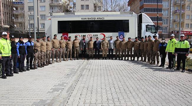 Malatya Polisinden Kan Bağışı