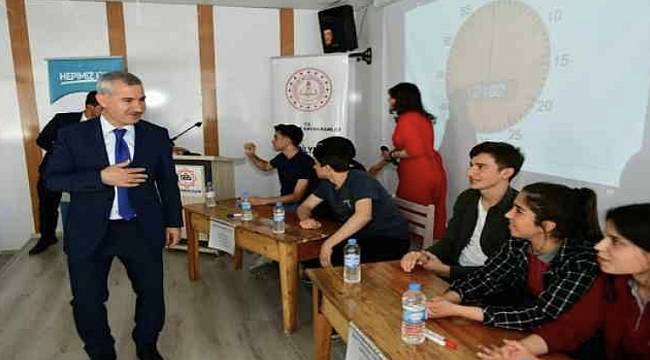  Öğrenciler ''Çevre Bilinci ve Sıfır Atık'' İçin Ter Döktü