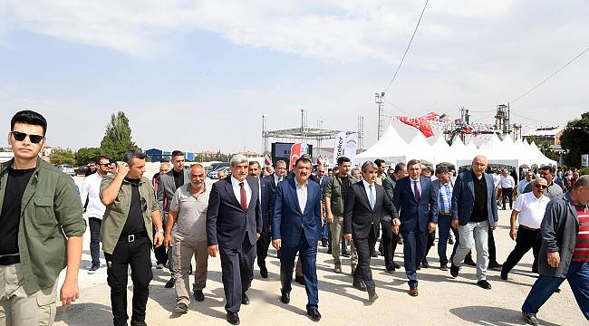 Malatya'da Pancar Alım Sezonu Törenle Açıldı 