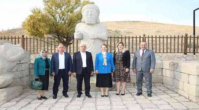 Milletvekili,Bakbak,Arslantepe'ye Hayran Kaldı 