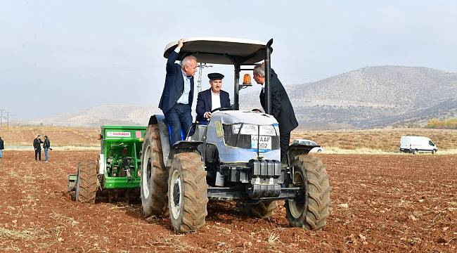 Yeşilyurt'ta “Tohum Toprakla Buluşuyor” Projesi