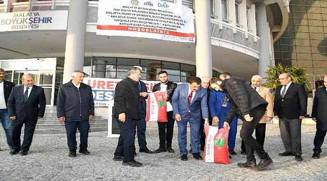 Malatya Büyükşehir'dan Yem Dağıtım Töreni 