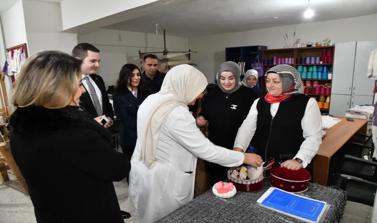 Hanife Yazıcı'dan Şehit Ailelerine Ziyaret