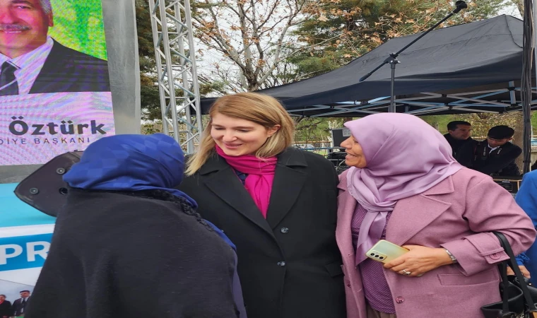 Ölmeztoprak, Malatya’nın Yeniden İmarı Ve İhyası İçin Çaba Gösteriyoruz