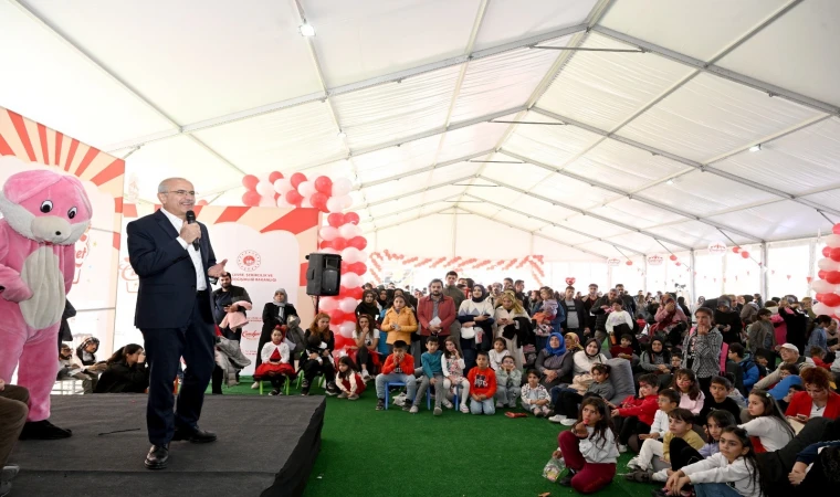 Başkan Er, Çocuklar ve Ailelerinin. Eğlencelerine Ortak Oldu