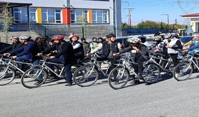 Malatya’da Öğrenciler Madde Bağımlılığına Karşı Pedal Çevirdi