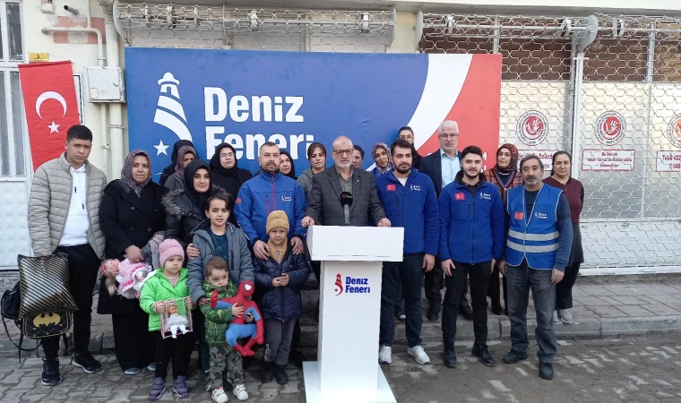 Malatya’da Depremzedeler İçin Geçici Giyim Mağazası Açıldı