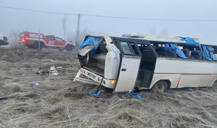 Malatya’da Feci Trafik Kazası 1 Ölü 16 Yaralı