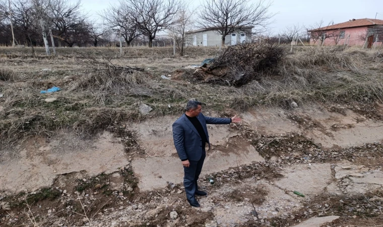 Başkan Gönültaş ; Sahipsiz Akçadağ Kaderine Terkedildi?