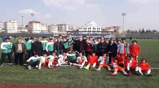 Yeşilyurt Belediyespor Namağlup Şampiyon