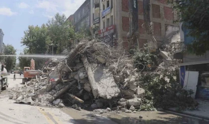 Malatya Kışla Caddesinde Yıkımlar Başladı