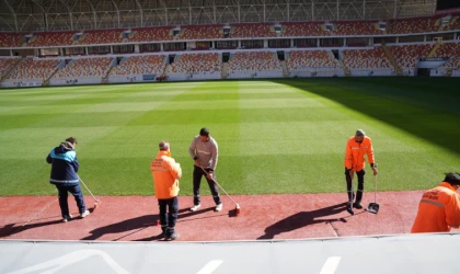 Battalgazi Belediyesi, Malatya Stadyumu'nu Yeniden Futbola Hazırlıyor