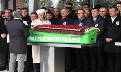 Özel, Malatya’da Ağbaba’nın Cenaze Törenine Katıldı